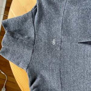 ALO Yoga Gray Women's Sweater